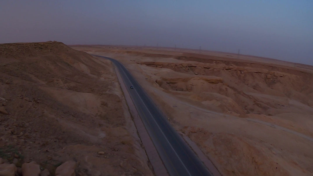 Porsche ride through the desert !